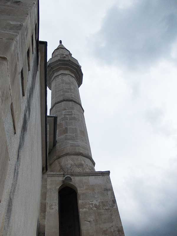 Stari nišani iznad sela Budmolića kod Tarčina